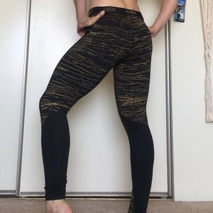 Nike Pro Legging Black gold marble Medium Large